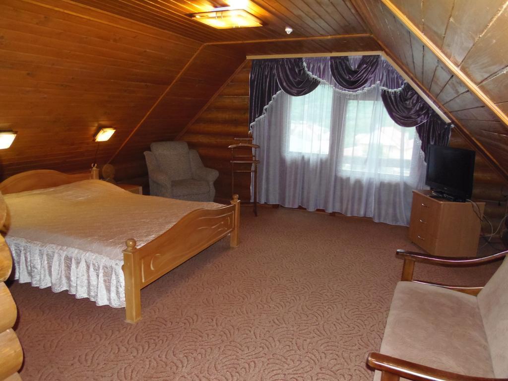 Hotel Tourist complex Karina à Polyana  Chambre photo